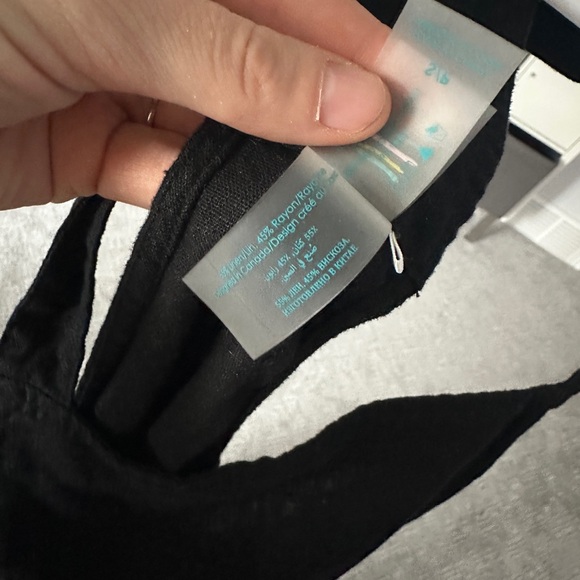 Chic Black Sleeveless Jumpsuit - Picture 5 of 5